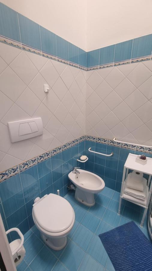 Appartamenti Su Piazza Matteotti Forio Centralissimi Luaran gambar
