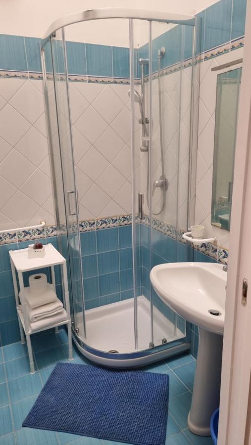 Appartamenti Su Piazza Matteotti Forio Centralissimi Luaran gambar