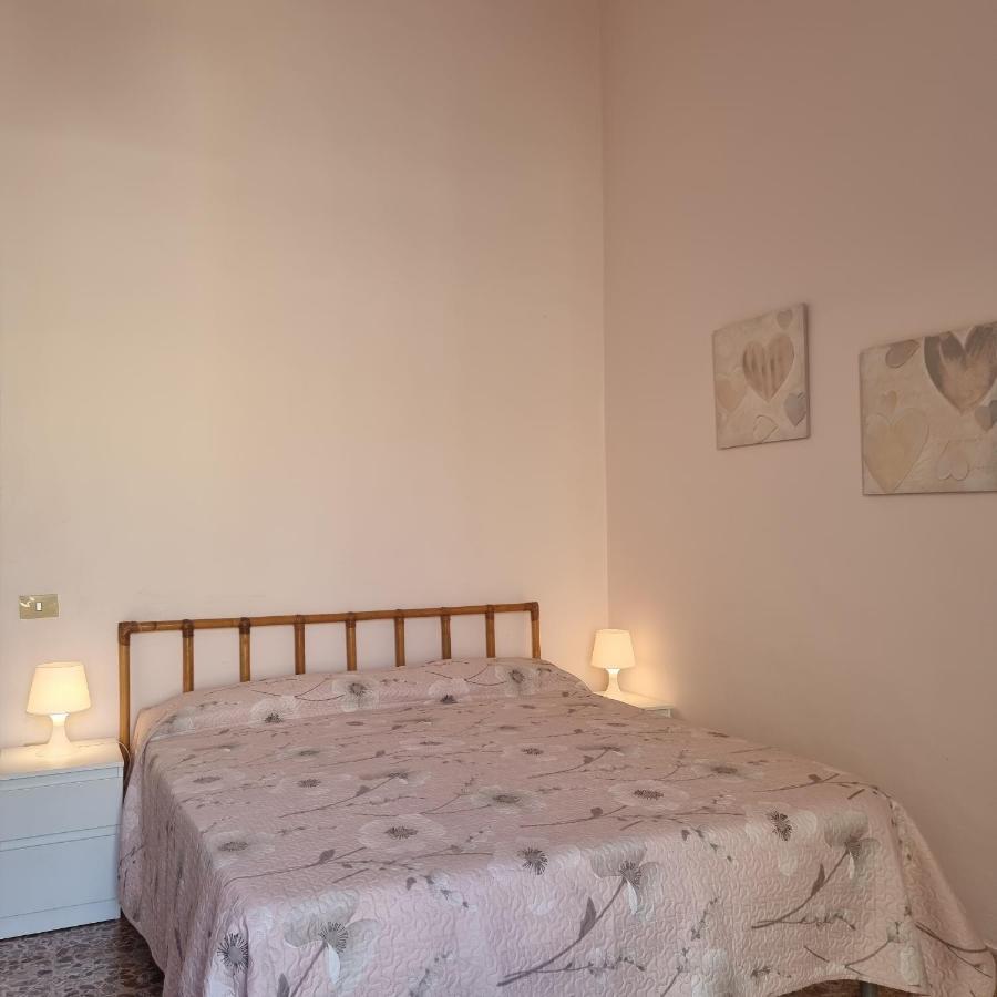 Appartamenti Su Piazza Matteotti Forio Centralissimi Luaran gambar